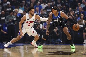 历史第二对！坎宁安与班凯罗季后赛同场互飙45+ 比肩米切尔&穆雷最新头条